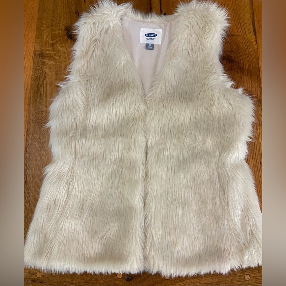 Old Navy Cozy Faux Fur Lined Ivory Vest, One Hook & Eye Closure in Front, Sz XS